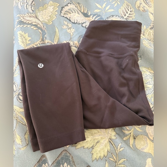 Lululemon Brown Leggings size 6 gently used - Picture 1 of 4